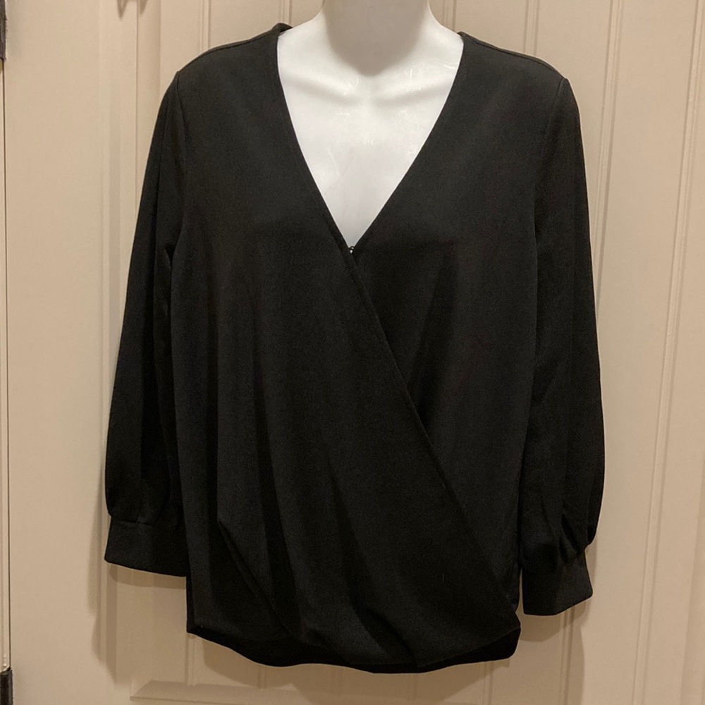 Banana Republic Women’s Size S Wrap Stretch Top Blouse 3/4 Sleeves with Buttons